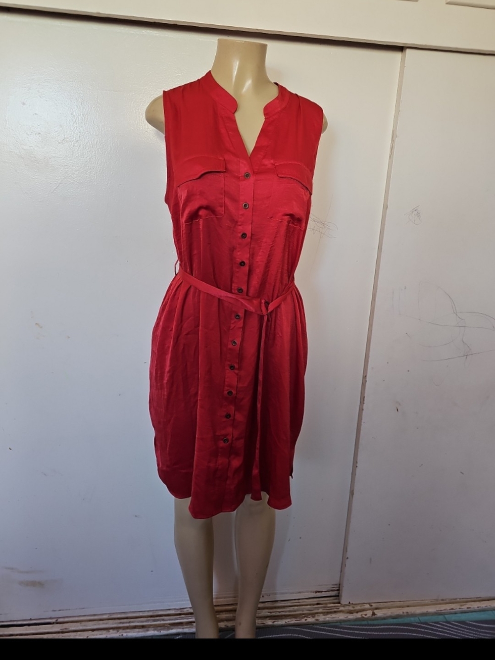 Motherhood Red Sleeveless Button-Front Shirt Dress with Waist Tie